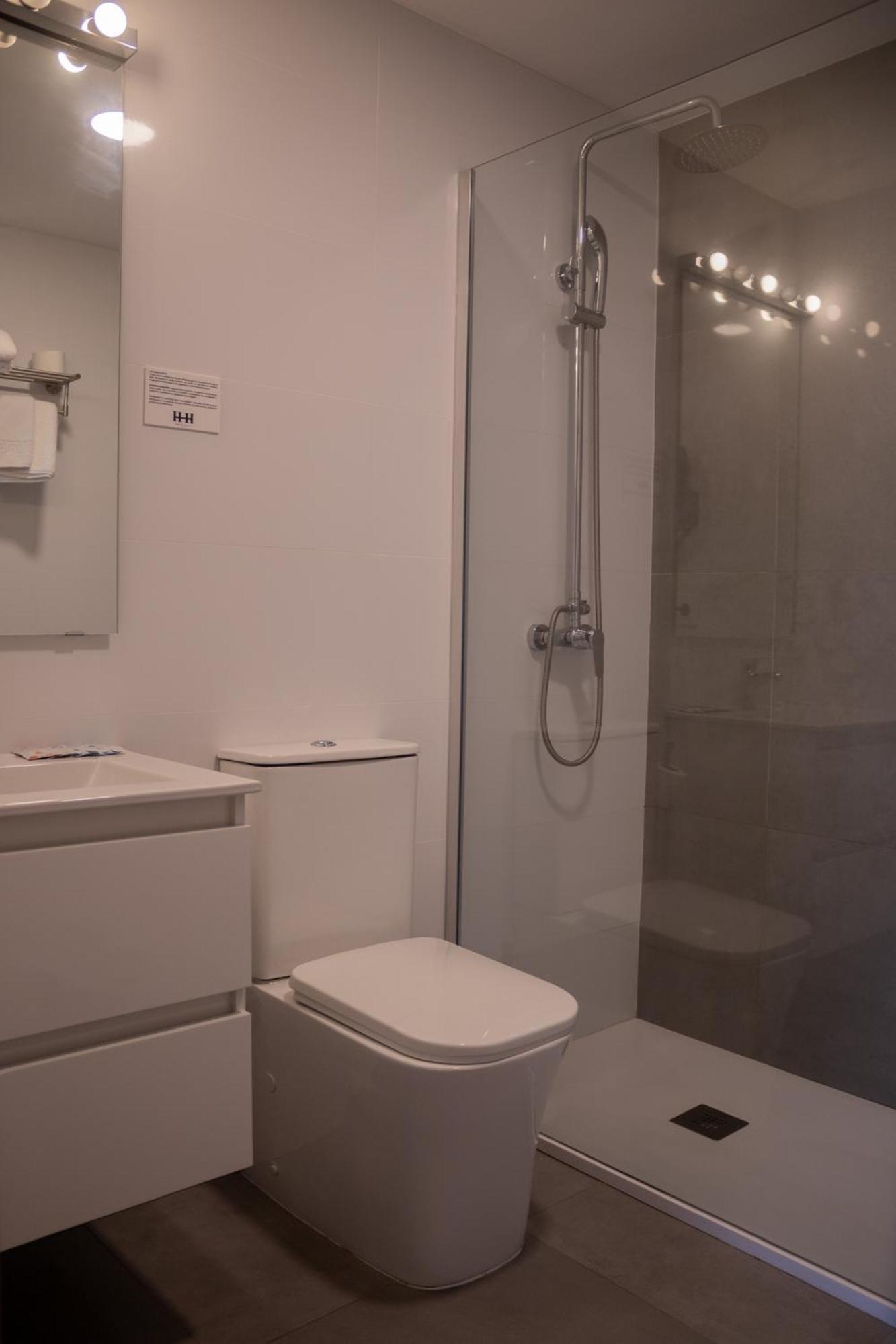 Hotel Hollywood Cangas do Morrazo Εξωτερικό φωτογραφία